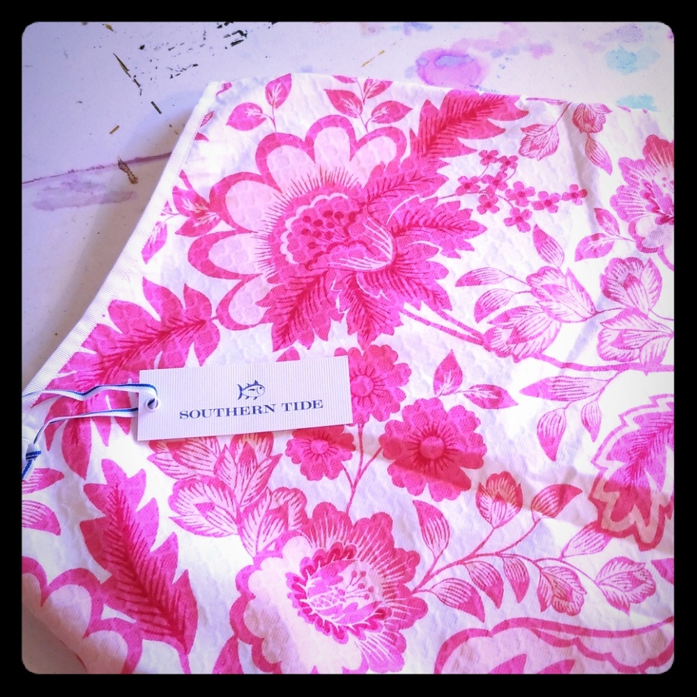 Skirt by southern tide